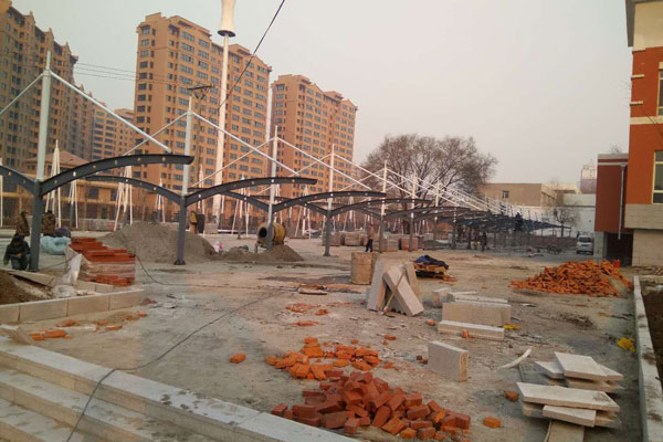 多人搭建助力沈陽膜結構周期縮短，效率與品質雙贏